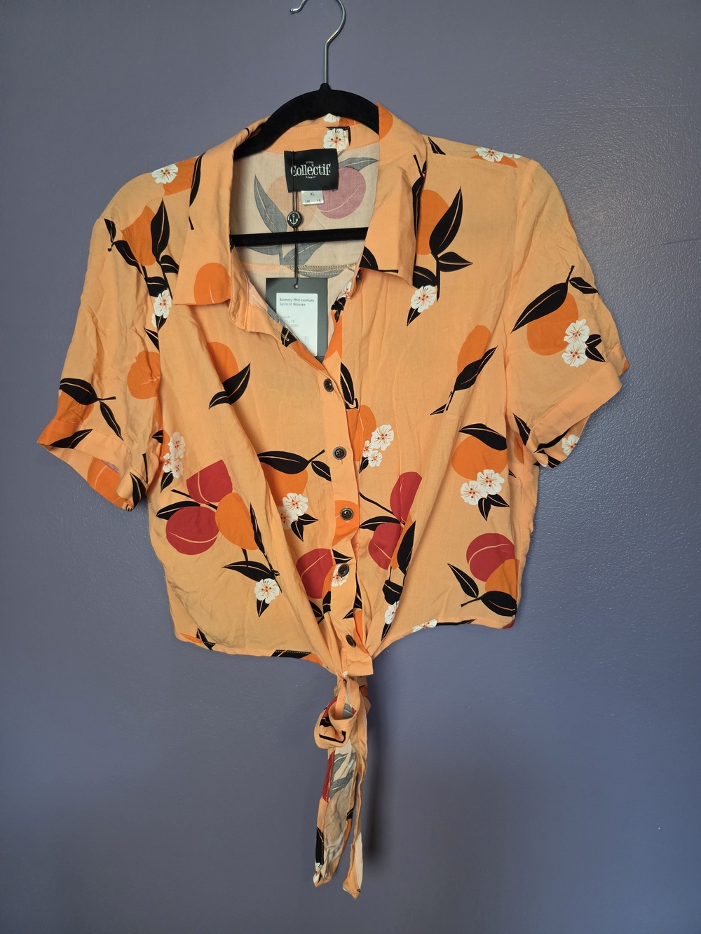 TCollectif Peach Orange Floral Tie-Front Button Shirt With Orange Pattern